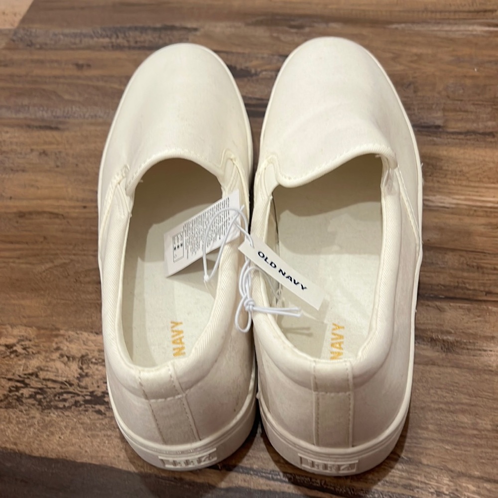 Old Navy - White Casual shoes